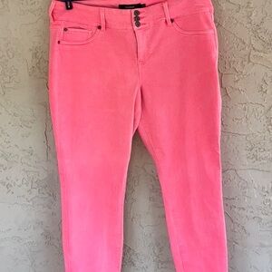Torrid Vibrant Pink Denim Jeans Womens Size 20R Stretch